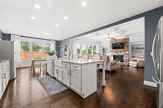 4051 Laura Jean Way, Buford, GA 30518