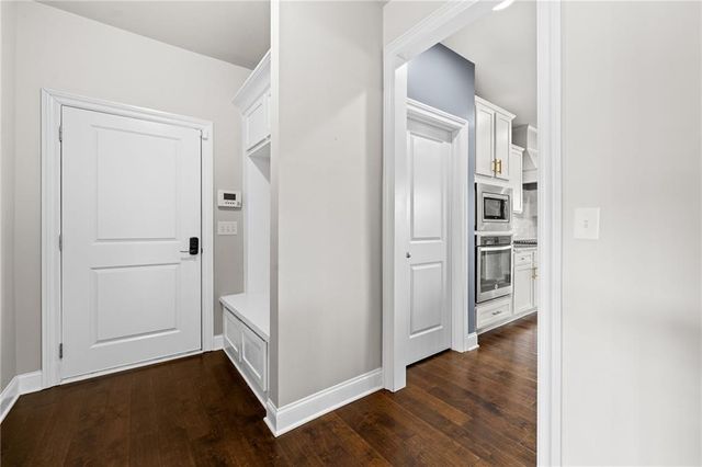 4051 Laura Jean Way, Buford, GA 30518
