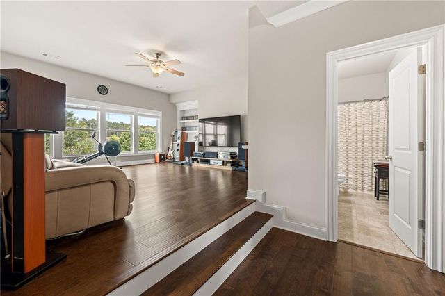 4051 Laura Jean Way, Buford, GA 30518