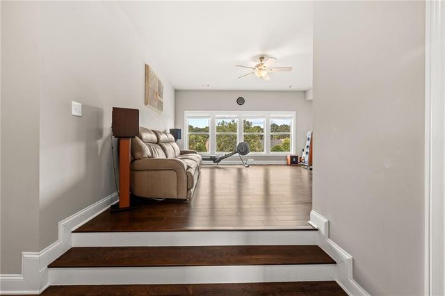 4051 Laura Jean Way, Buford, GA 30518