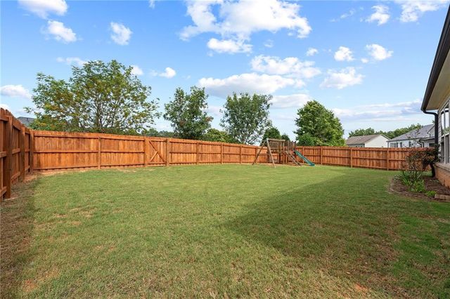 4051 Laura Jean Way, Buford, GA 30518