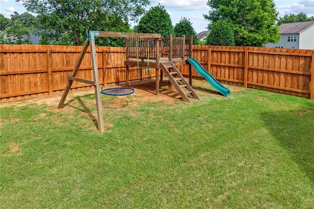 4051 Laura Jean Way, Buford, GA 30518
