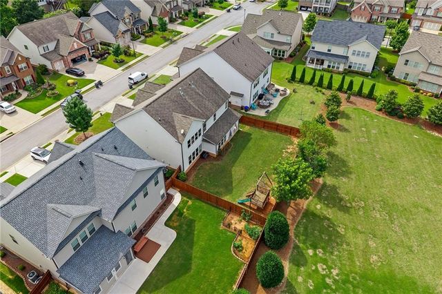 4051 Laura Jean Way, Buford, GA 30518