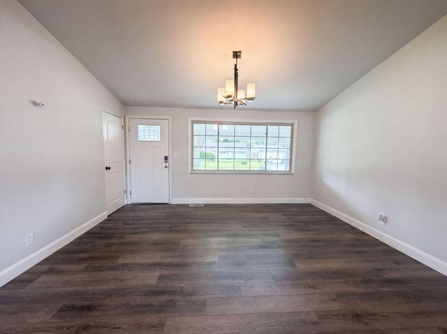2884 Kingston Avenue, Grove City, OH 43123