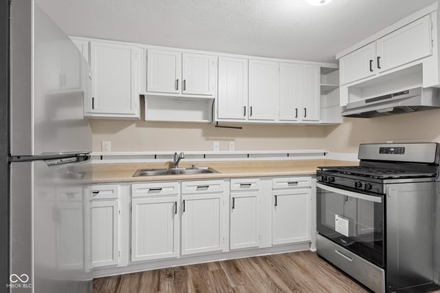 2151 Park Avenue, Columbus, IN 47201