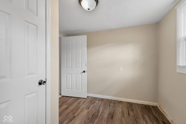 2151 Park Avenue, Columbus, IN 47201