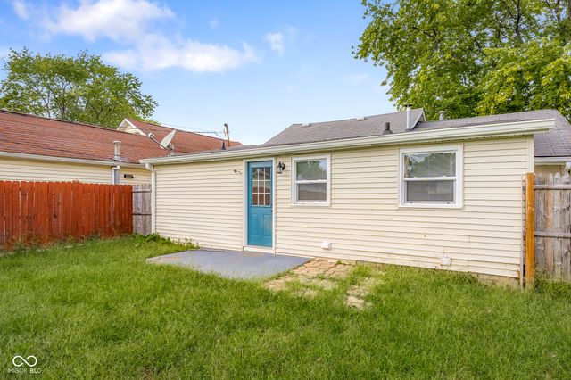 2151 Park Avenue, Columbus, IN 47201