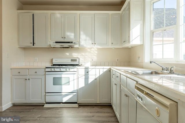 415 S ADAMS ST, Arlington, VA 22204