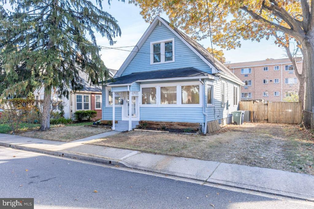 415 S ADAMS ST, Arlington, VA 22204