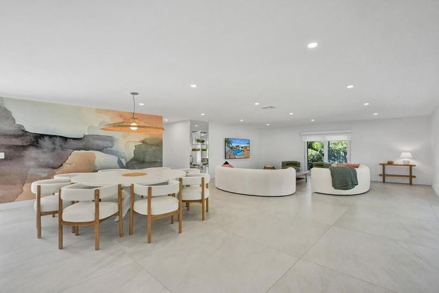 5581 NE 31st Avenue, Fort Lauderdale, FL 33308