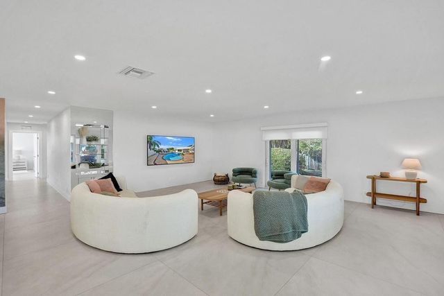 5581 NE 31st Avenue, Fort Lauderdale, FL 33308