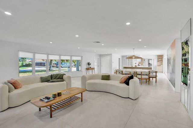 5581 NE 31st Avenue, Fort Lauderdale, FL 33308