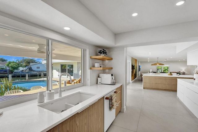 5581 NE 31st Avenue, Fort Lauderdale, FL 33308