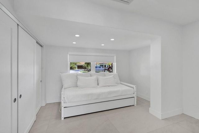 5581 NE 31st Avenue, Fort Lauderdale, FL 33308