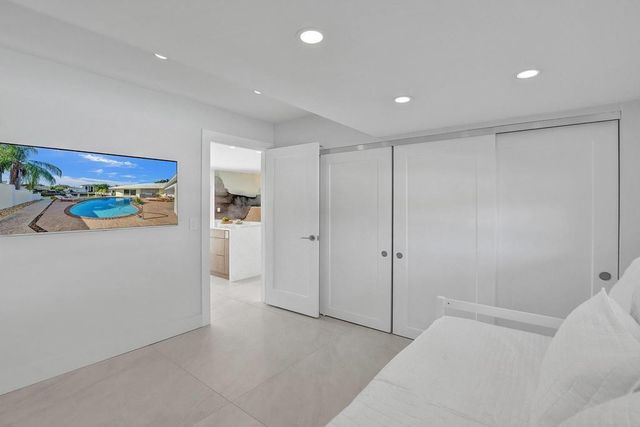 5581 NE 31st Avenue, Fort Lauderdale, FL 33308