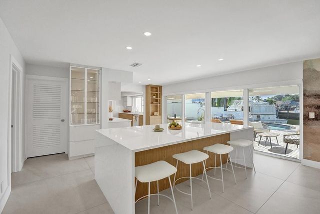 5581 NE 31st Avenue, Fort Lauderdale, FL 33308