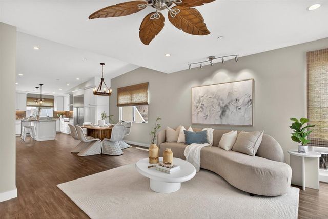 3828 Mission Blvd, San Diego, CA 92109