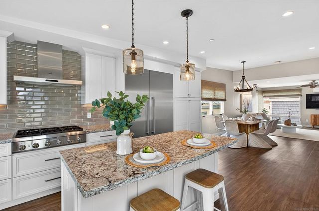 3828 Mission Blvd, San Diego, CA 92109