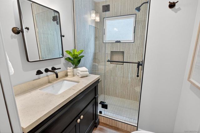 3828 Mission Blvd, San Diego, CA 92109