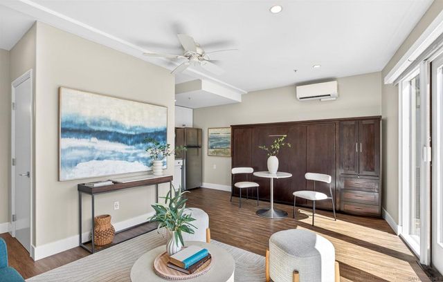 3828 Mission Blvd, San Diego, CA 92109