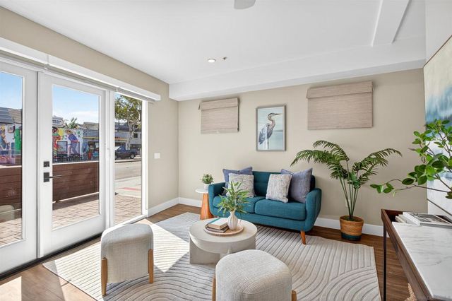 3828 Mission Blvd, San Diego, CA 92109