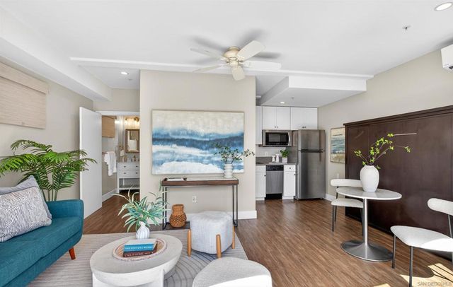 3828 Mission Blvd, San Diego, CA 92109