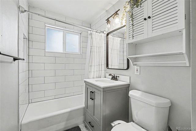 2216 S Clermont Street, Denver, CO 80222