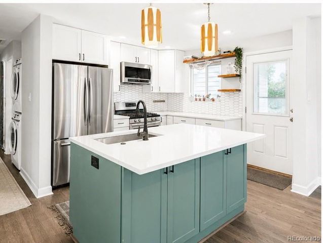 2216 S Clermont Street, Denver, CO 80222
