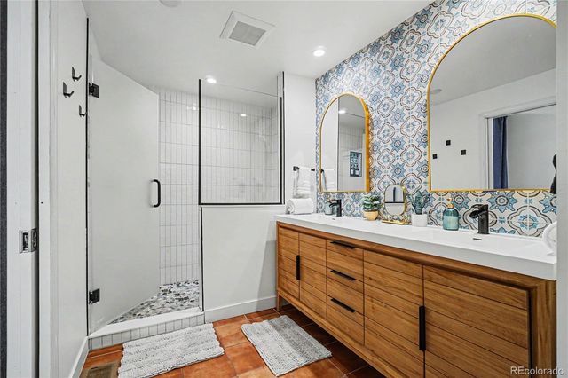 2216 S Clermont Street, Denver, CO 80222