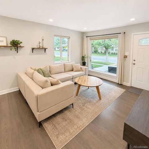 2216 S Clermont Street, Denver, CO 80222