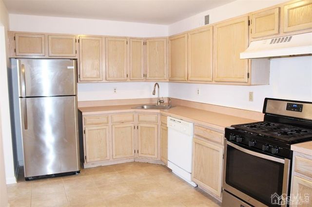306 Plymouth Road, North Brunswick, NJ 08902