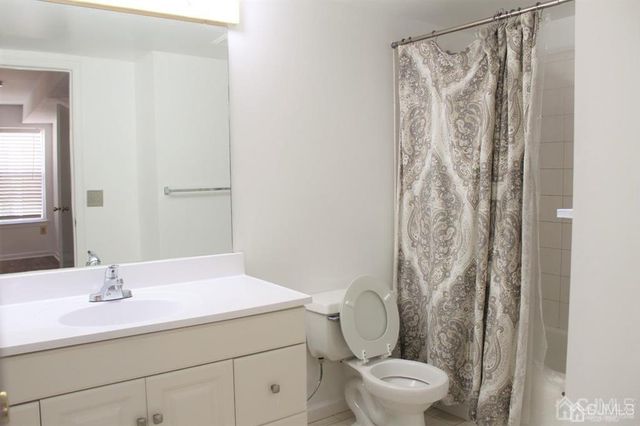 306 Plymouth Road, North Brunswick, NJ 08902