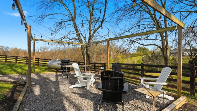 2820 Lockertsville Rd, Ashland City, TN 37015