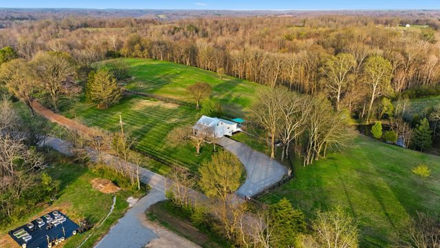 2820 Lockertsville Rd, Ashland City, TN 37015