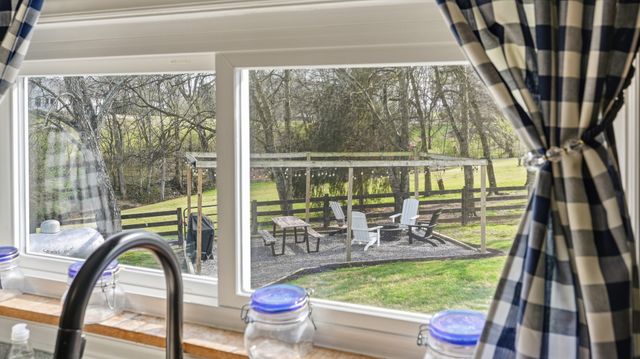 2820 Lockertsville Rd, Ashland City, TN 37015