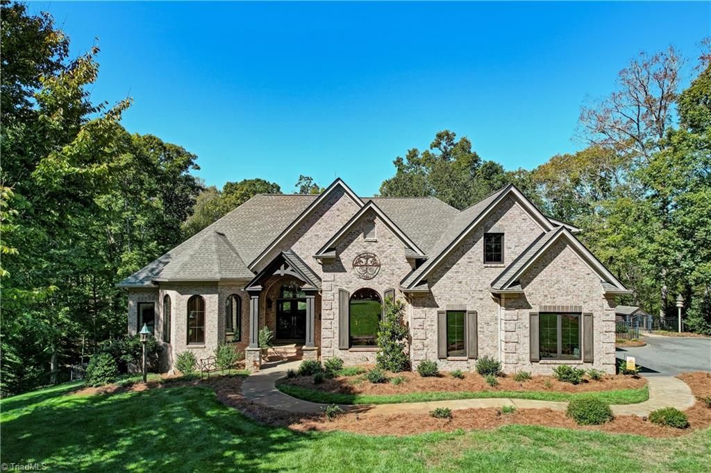 200 Harris Place, Eden, NC 27288