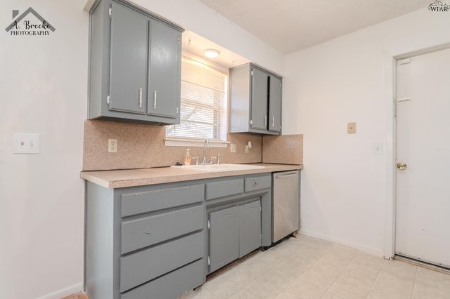 1632 GRANDVIEW WEST, Wichita Falls, TX 76306