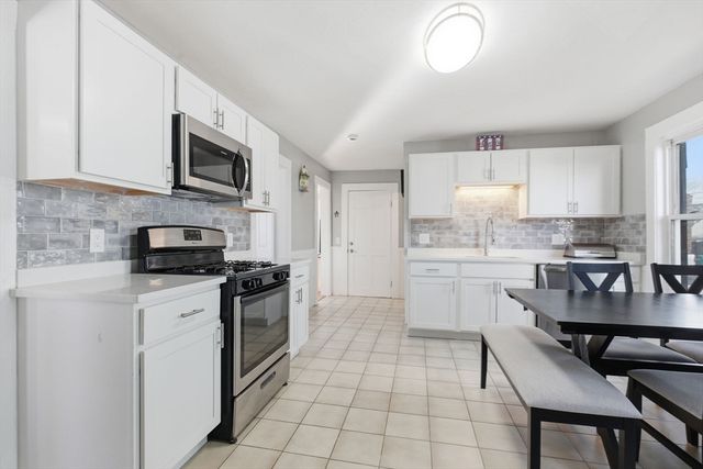 5 Atwood Ave, Norwood, MA 02062