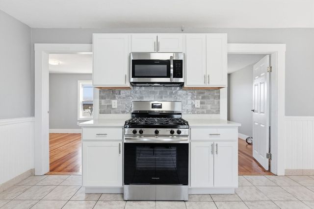 5 Atwood Ave, Norwood, MA 02062