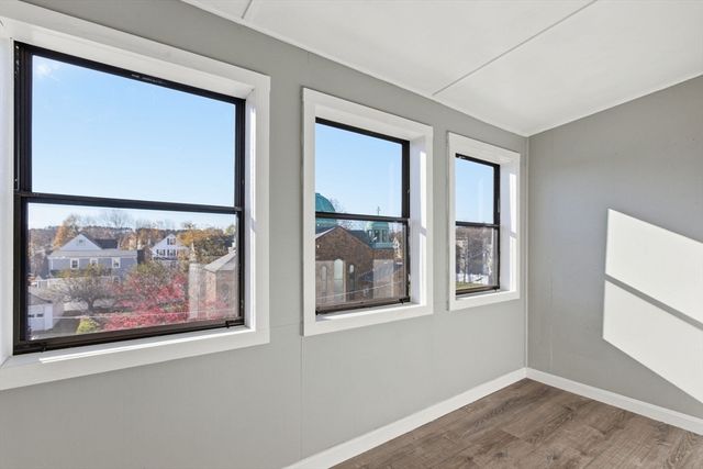 5 Atwood Ave, Norwood, MA 02062