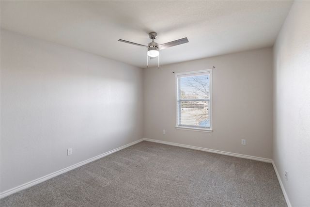 5712 Meadowglen Drive, Denton, TX 76226