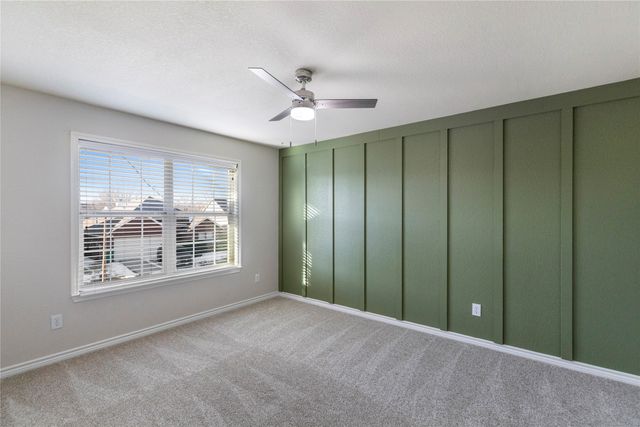 5712 Meadowglen Drive, Denton, TX 76226