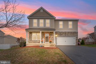 78 CHARTER GATE DR, Fredericksburg, VA 22406