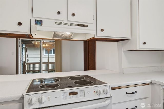 657 17th Avenue, Longview, WA 98632