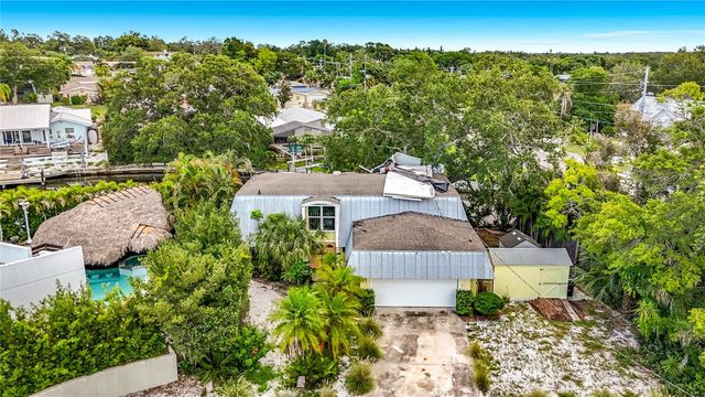 3511 NORTH CIR, Largo, FL 33770