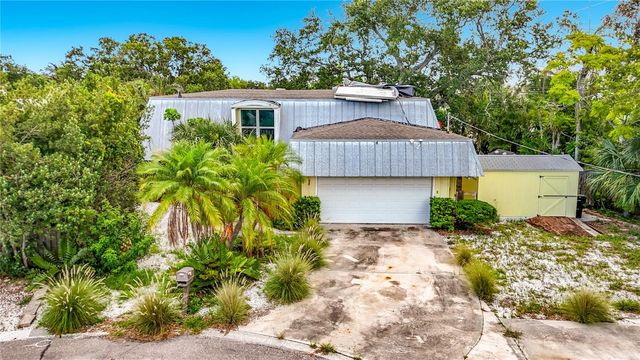 3511 NORTH CIR, Largo, FL 33770