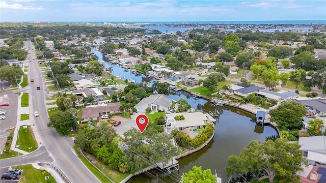 3511 NORTH CIR, Largo, FL 33770