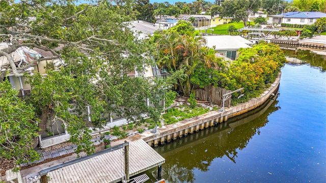 3511 NORTH CIR, Largo, FL 33770