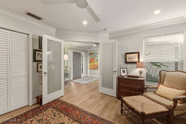 254 Edgemere WAY E, Naples, FL 34105