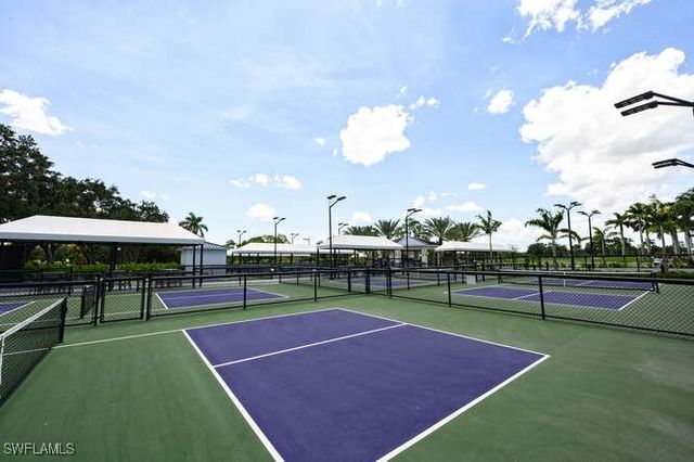 254 Edgemere WAY E, Naples, FL 34105